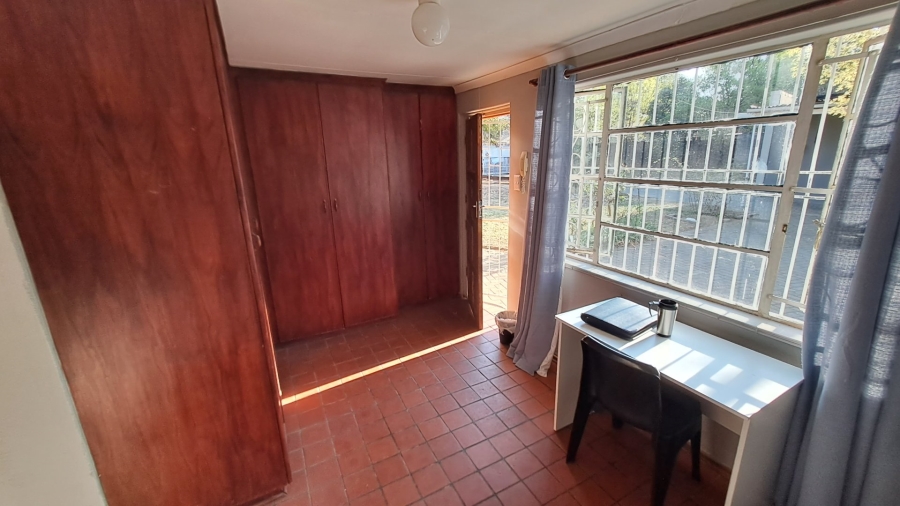 5 Bedroom Property for Sale in Park West Free State